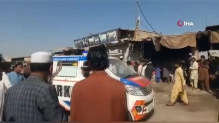 Pakistan'da bombalı saldırı: 5 ölü, 16 yaralı