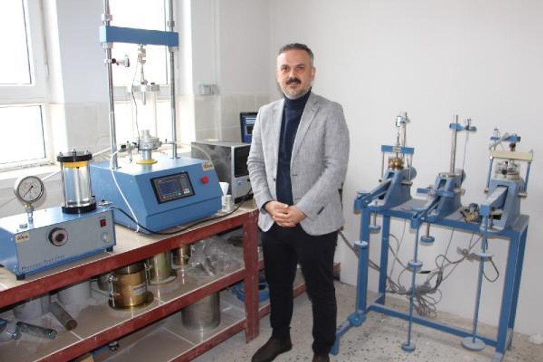 DOÇ. DR. DEMİR: TAŞIYICI OLAN TEMEL DEĞİL, ZEMİNDİR