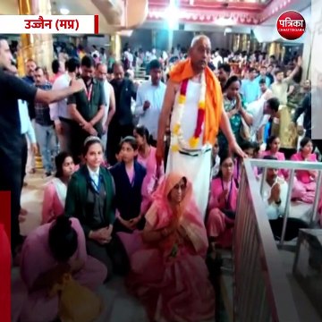 उज्जैन (मप्र): विधानसभा अध्यक्ष गिरीश गौतम पहुंचे महाकाल मंदिर