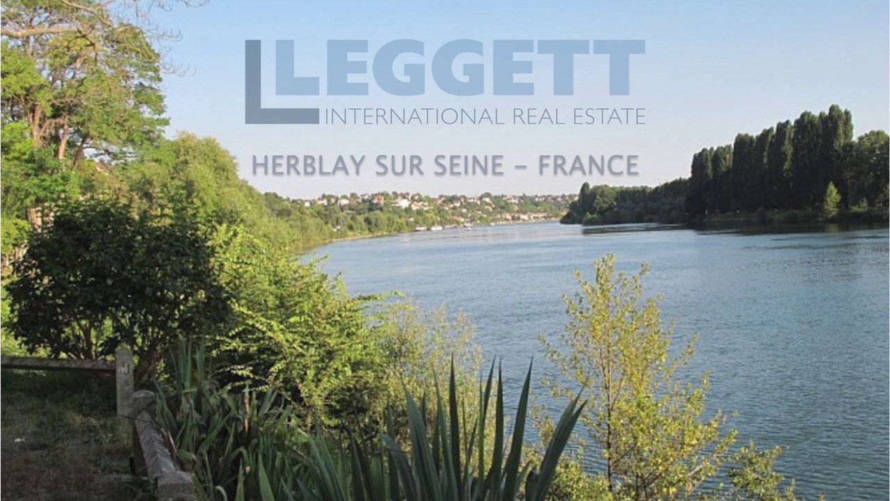 Stunning south-facing villa set close to Paris with views over the Seine River - Ref.: A15777