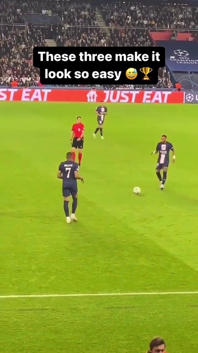 Neymar, Mbappé, Messi... Quand les 3 jouent à la baballe en plein match du PSG c'est la classe
