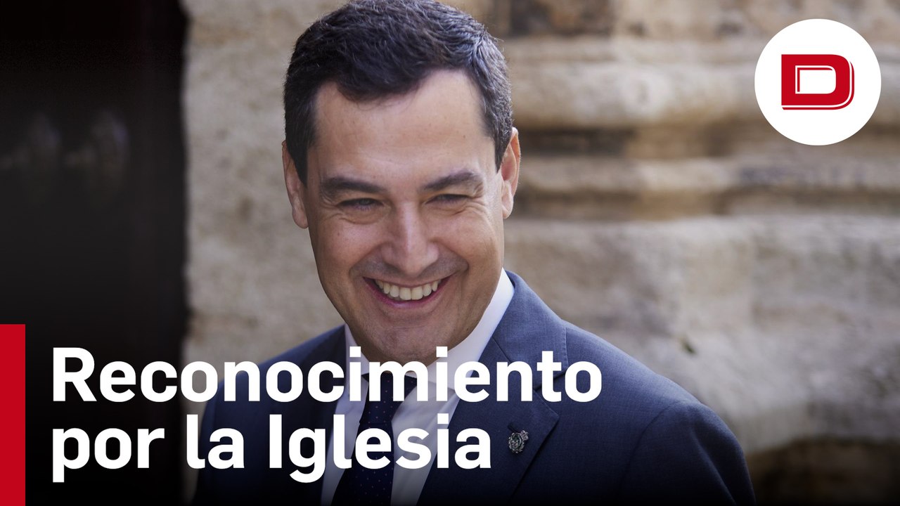 Juanma Moreno, condecorado con la medalla de Hermano Distinguido de su hermandad