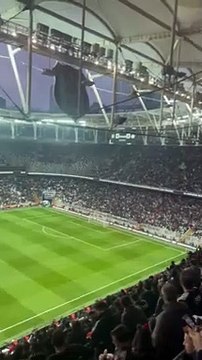Beşiktaş taraftarından hükümet istifa sloganları