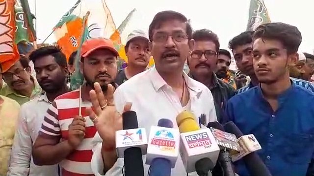 निशीथ प्रमाणिक पर हमला मामला : प्रदेश के विभिन्न जिलों के थानों के सामने भाजपा ने किया प्रदर्शन
