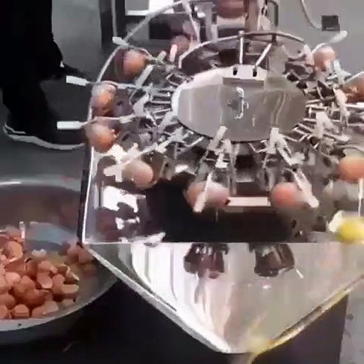 Automatic egg beater  machine.