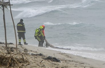 60 inmigrantes mueren en el sur de Italia