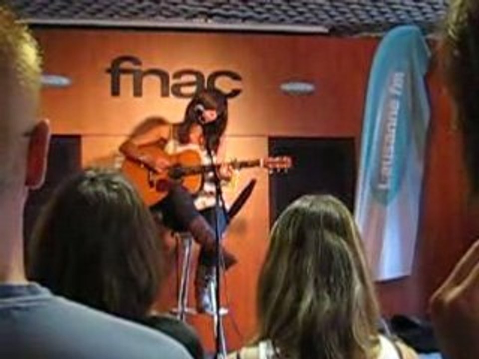 Rose - Saisons (FNAC Lausanne)