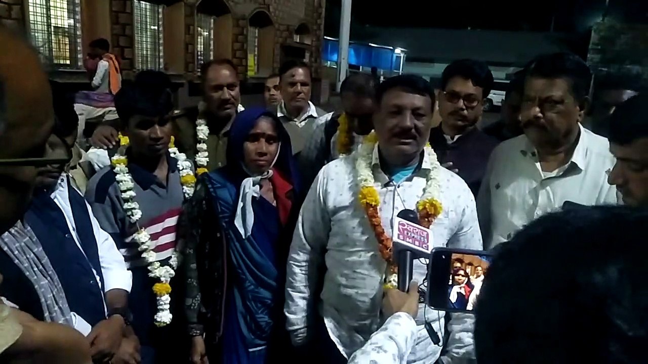 Raju was able to forget the story of oppression after getting his loved ones