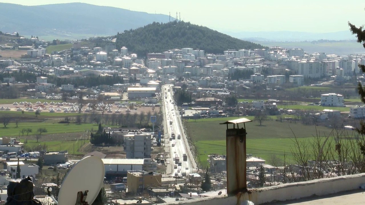 كاميرا العربية ترصد حركة الحياة بقرية بازارجيك...