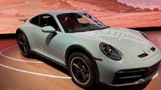 2023 Porsche 911 Dakar - Cinematic View - Luxury Vehicles  -  Deutsche Luxusfahrzeuge