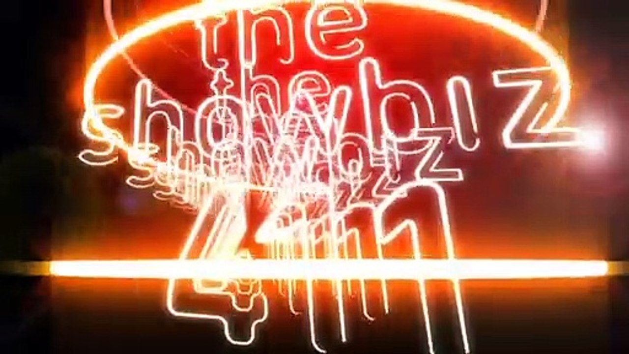 Robbie Williams rejoins Take That - YouTube