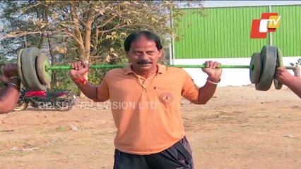 Fitness of this 73 YO coach will make you look older