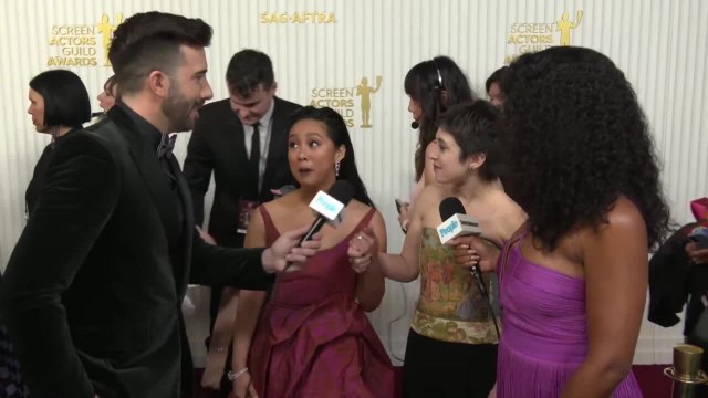 ‘Everything Everywhere All At Once’ Stephanie Hsu on the Sag Awards Red Carpet