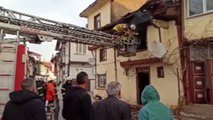 Zile ilçesinde çıkan ev yangınında 3 kişi öldü
