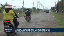 Warga Minta Perbaiki Jalan Rusak