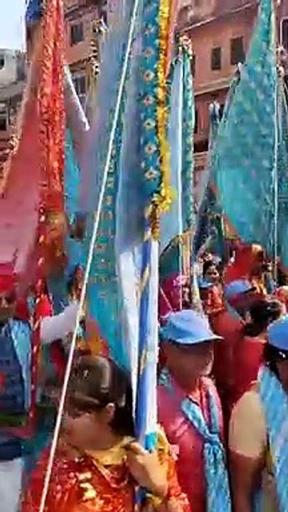 पीत रंग में रंगा शहर, गूंजे श्याम बाबा के जयकारे