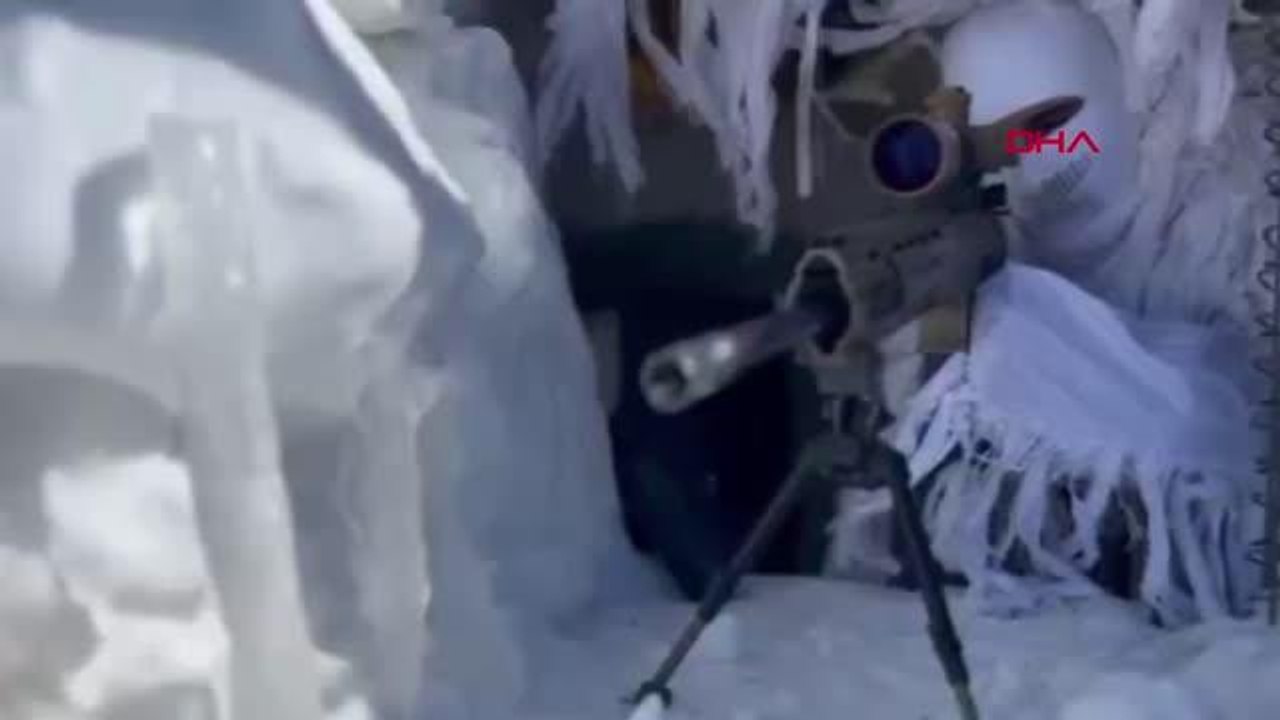 Mehmetçik zor kış şartlarında terörle mücadeleye devam ediyor