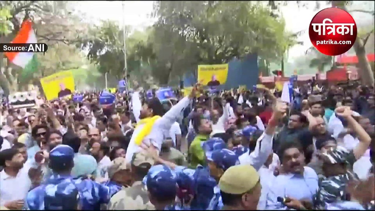 डिप्टी सीएम मनीष सिसोदिया की गिरफ्तारी पर भड़के AAP कार्यकर्ता, विरोध प्रदर्शन जारी, देखें Video