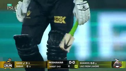 Watch: Shaheen Shah Afridi’s fiery pace breaks bat, shatters stumps in Lahore vs Peshawar PSL tie