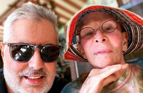 Marido de Rita Lee fala sobre estado de saúde da cantora: ‘Se fortalecendo’