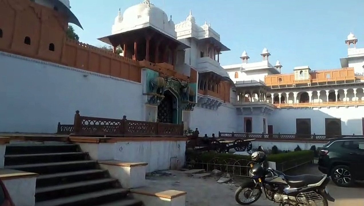 कोटा के गढ़ पैलेस म्यूजियम में चोरों का धावा, झोले में भर कर ले गए एंटीक सामान