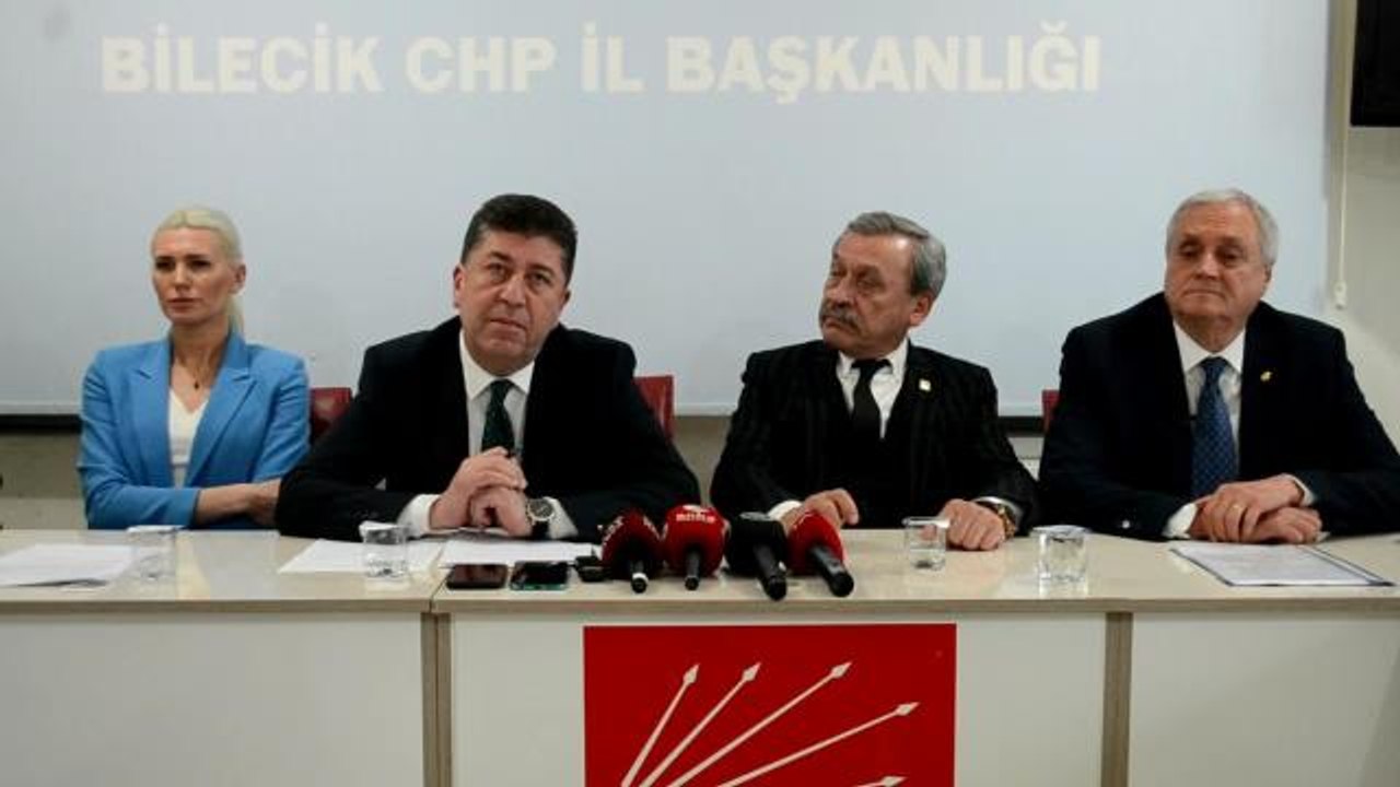 Yaşar Tüzün: "Türkiye'de Yardım İçin Kurulmuş Ancak Yardıma İhtiyacı Olan Kurumun Biri Afad Diğeri Kızılay"