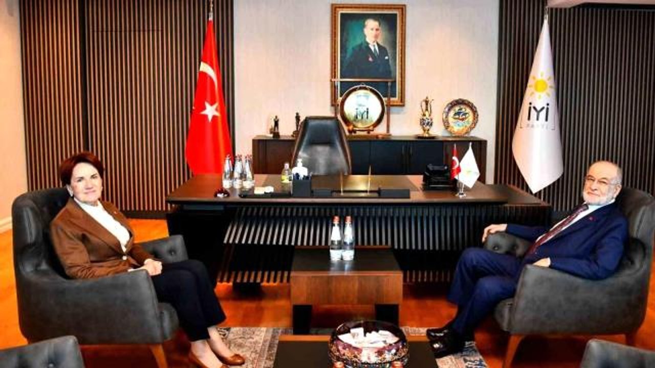 İYİ Parti lideri Akşener, Saadet Partisi lideri Karamollaoğlu'yla bir araya geldi