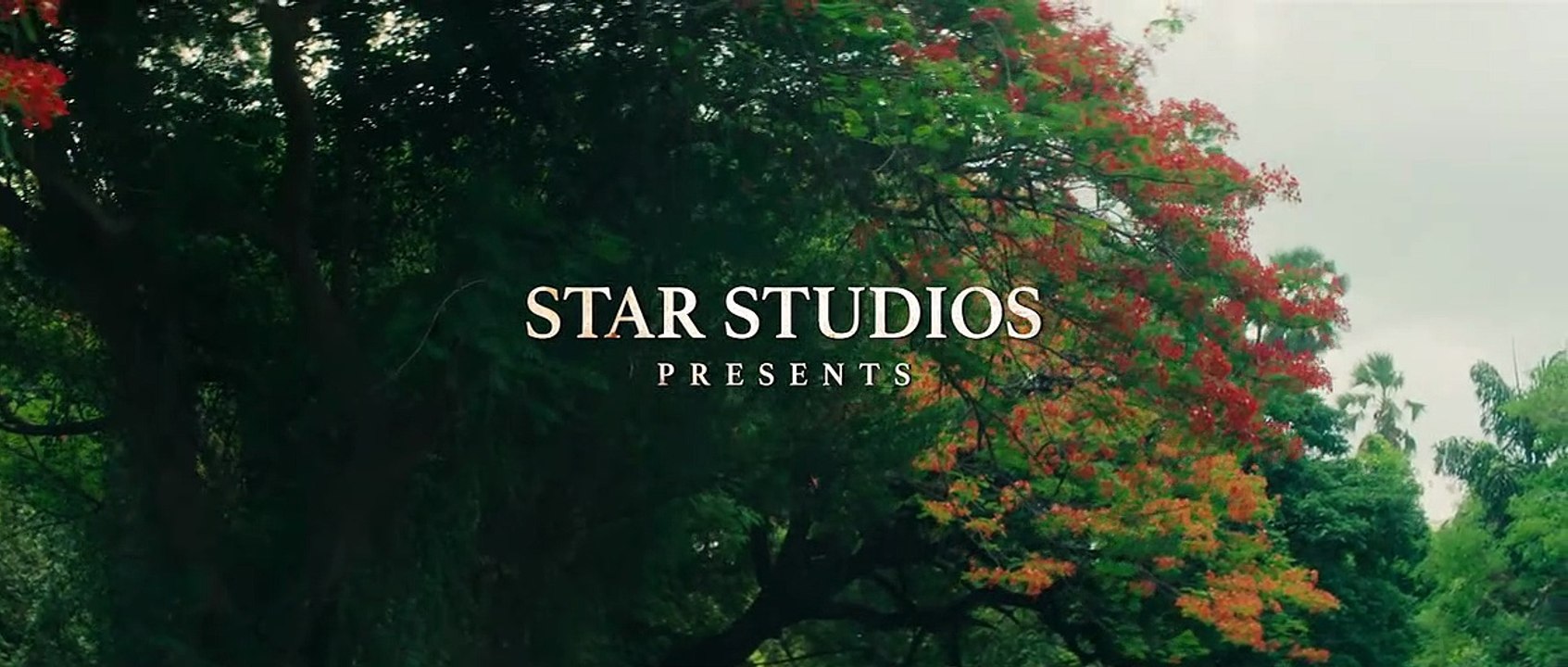 Gulmohar Trailer   Sharmila Tagore   Manoj Bajpayee   DisneyPlus Hotstar