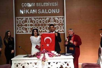 Depremzede genç kız Çorum'da evlendi