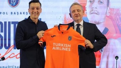 Başakşehir'den siyasi sloganlara tepki: Farklı amaçlara hizmet edenlerden uzak kalmaya davet ediyoruz