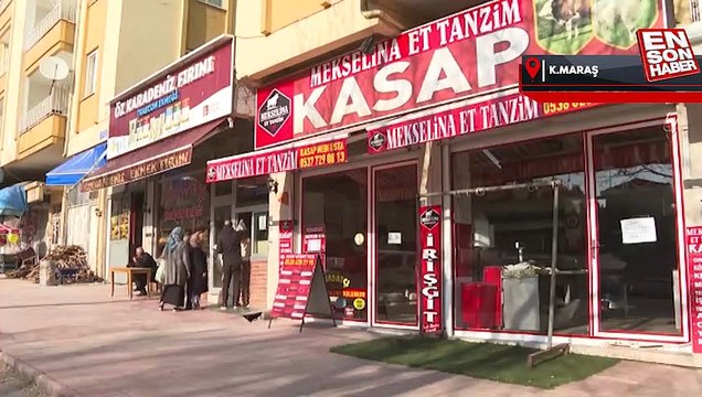 Depremin merkez üssü Kahramanmaraş'ta esnaf dükkanlarını açmaya başladı