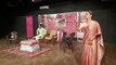 Ravindra Manch- मंच पर नजर आई पति पत्नी की नोंक झोंक