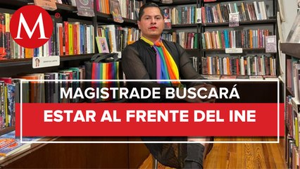 Ociel Baena, magistrade no binario, se registra como aspirante a consejería del INE