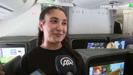 THY’nin 400'üncü uçağının ilk yolcuları depremzedelere, duygulandıran anons: 'Hep beraber, tek yürek'