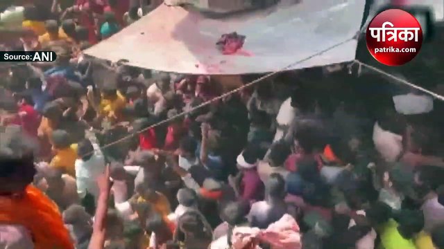 मणिकर्णिका घाट पर चिता भस्म की खेली होली, हर-हर महादेव से गुंजायमान हुआ महाश्मशान