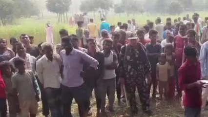 सीतामढ़ी: सहीयारा के सरेह में पेड़ से लटका मिला युवक का शव, जांच में जुटी पुलिस