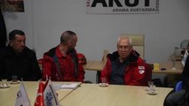 Karabağlar Belediye Başkanı Selvitopu, Akut Gönüllülerini Ziyaret Etti: 