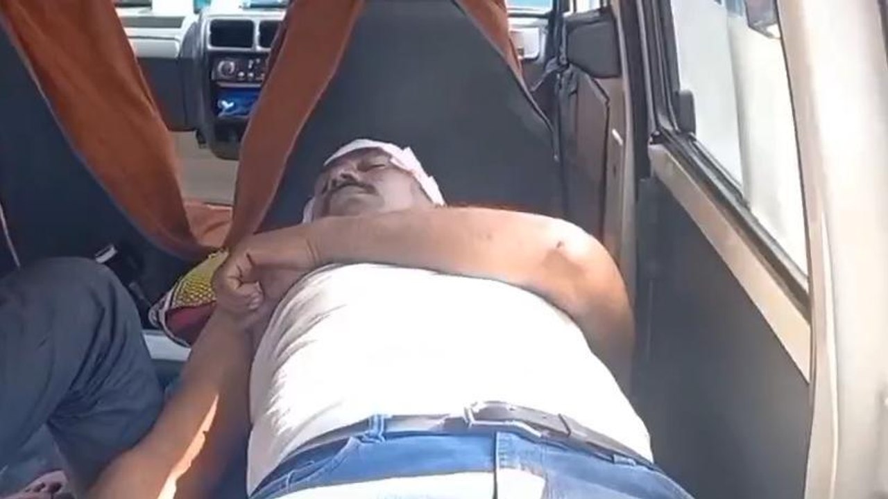 বৈষ্ণবনগর : শাসক দলের গোষ্ঠী কোন্দলের জেরে আক্রান্ত প্রধানের স্বামী