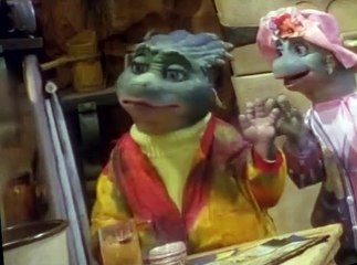 Dinosaurs Dinosaurs S02 E022 Slave to Fashion