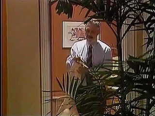 Novela O Dono do Mundo (1991) - Márcia corta o rosto do Felipe com um bisturi