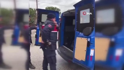 İzmir'de firari 21 zanlı JASAT'tan kaçamadı