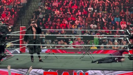 Seth Rollins FaceTimes Logan Paul and Calls Him Out!! WWE Raw 2/28/23