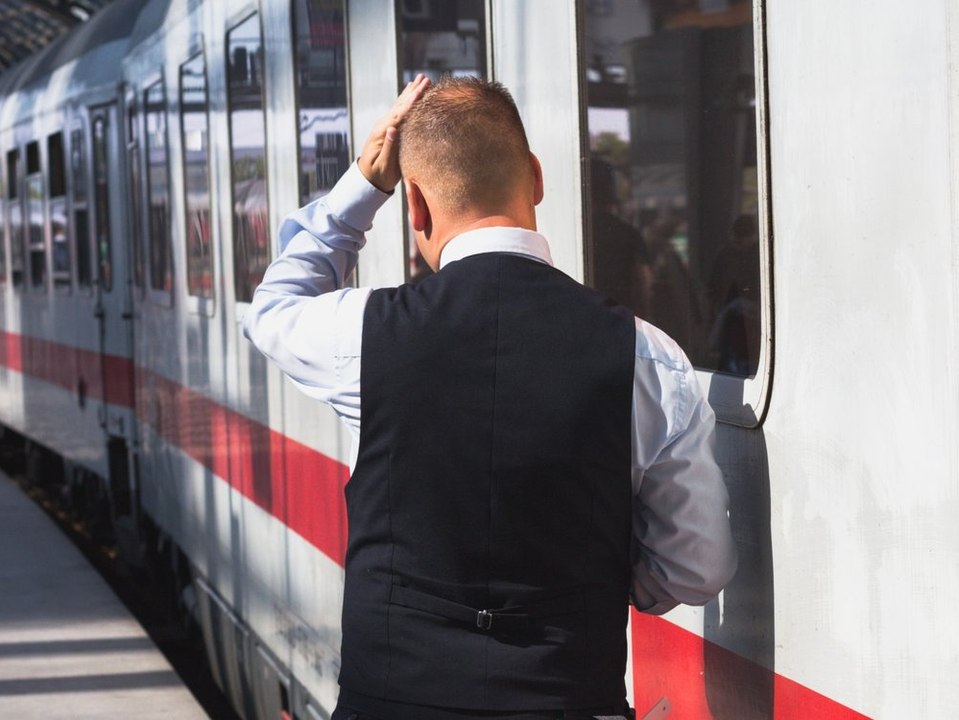 9-Euro-Ticket ist schuld: Viel mehr Attacken auf Zugpersonal
