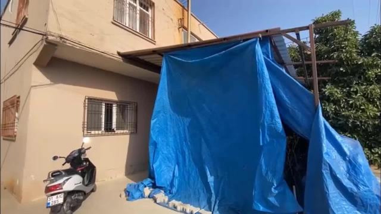 Çadır Bulamamaktan Yakınan Arsuz Gözcüler Mahallesi Muhtarı Süher Ekener: Sadece Çadır İstiyoruz, Çok Masum Bir Talep, Villa İstemiyoruz, Çadır.