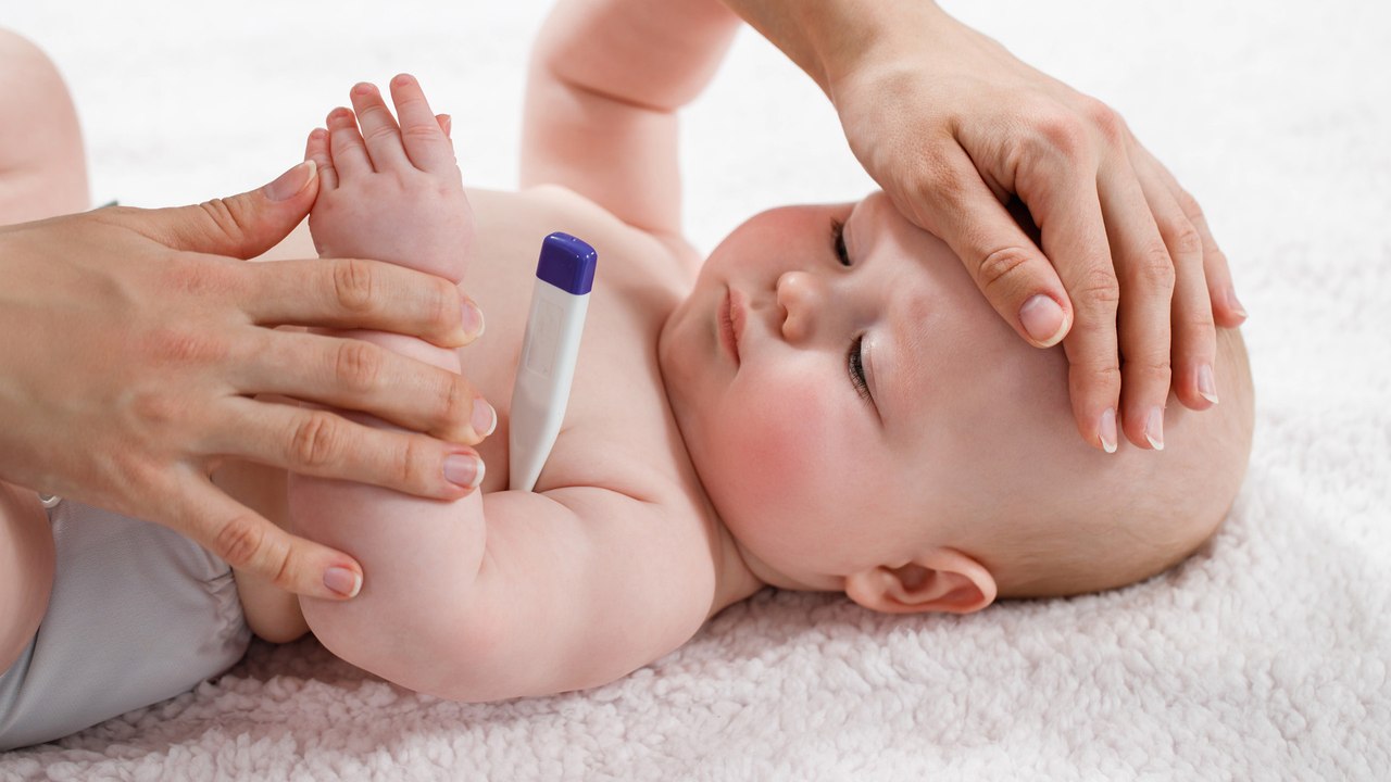 Was tun, wenn Baby Fieber hat? Tipps und Sofortmaßnahmen für schnelle Hilfe