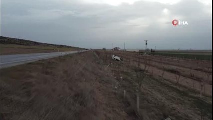 Hurdaya dönen araçtan sağ kurtuldu