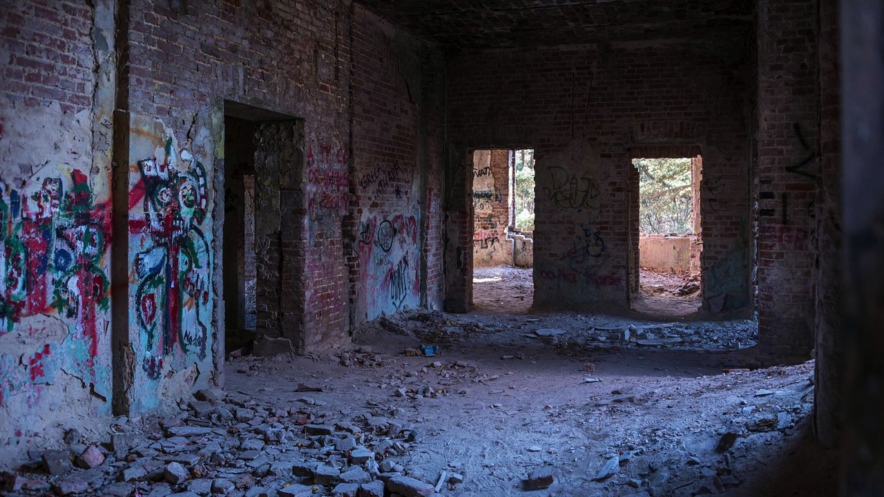 FAMILY CAMPO URBEX INTRO