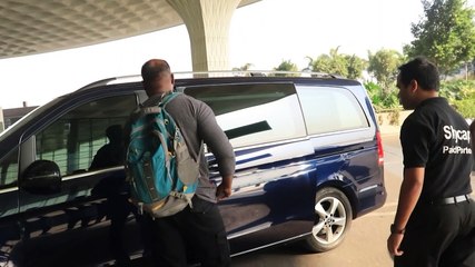 Hrithik Roshan Spotted At Airport