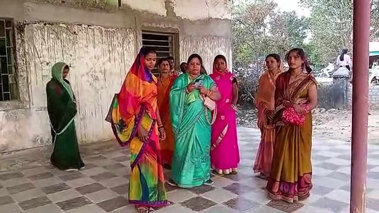 फर्जी हस्ताक्षर कर पांच लाख रुपए आहरण करने का आरोप