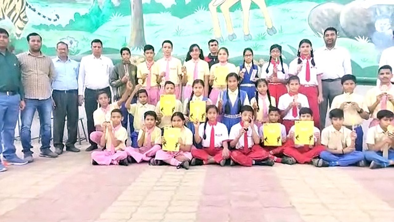 कौन होगा वैज्ञानिक क्विज प्रतियोगिता- बच्चों से...